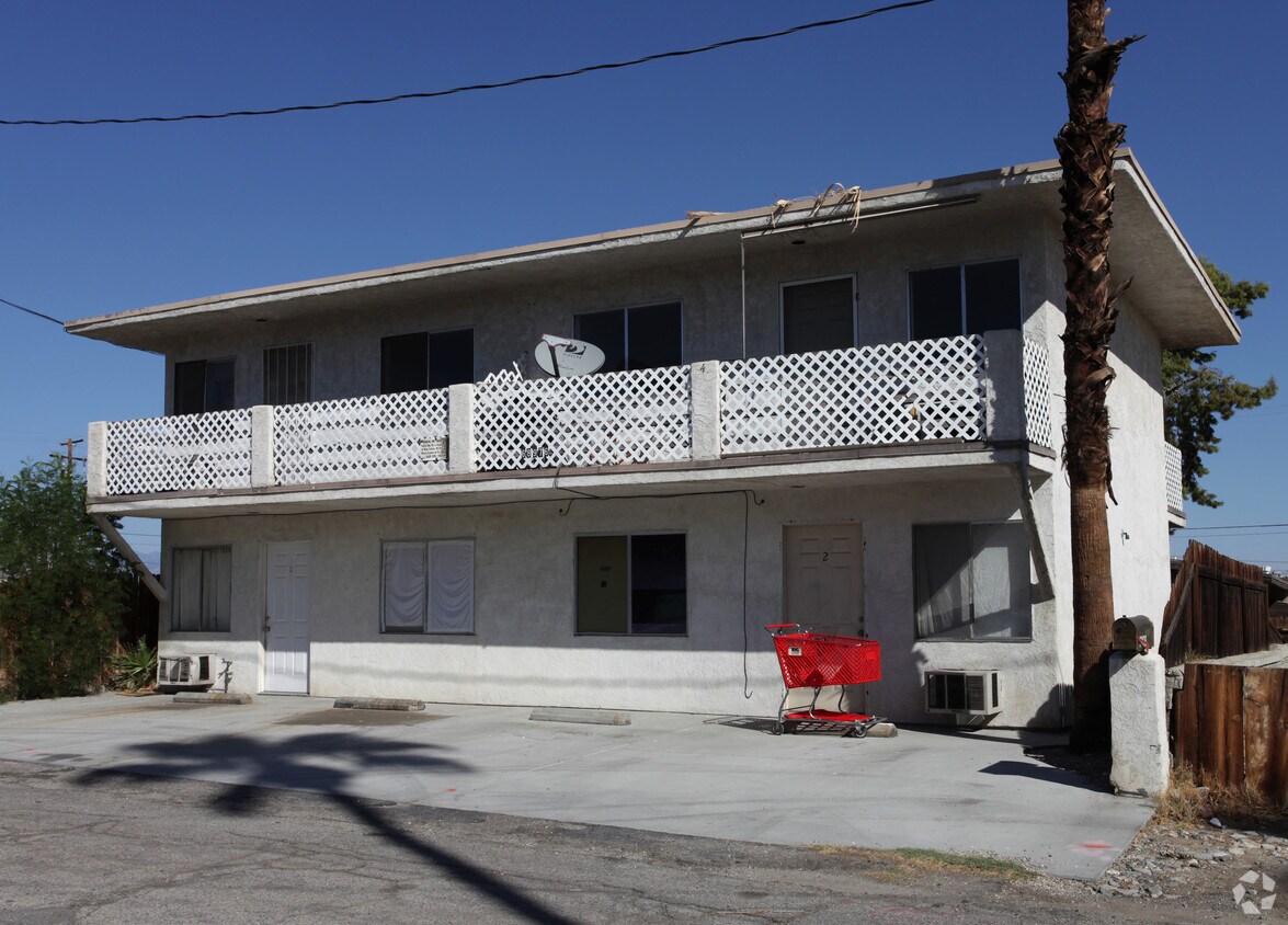 Foto del edificio - 68947 Grove St