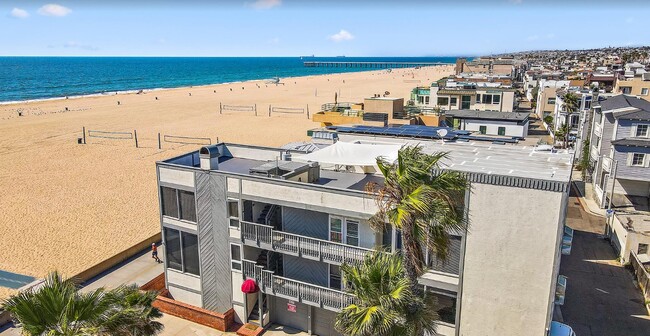 Spacious Private Roof Deck - 204 The Strand