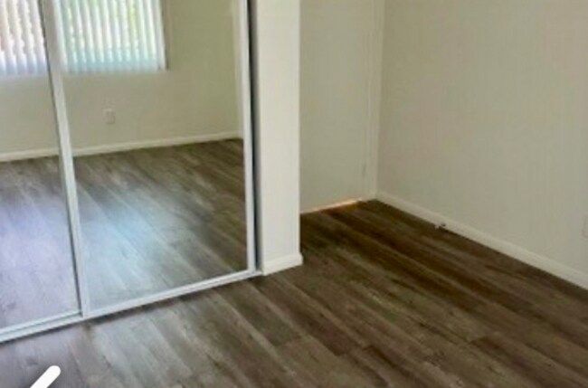 Foto del edificio - 3838 Vinton Ave