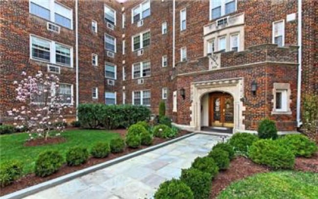 Photo - 3051 Idaho Ave NW Apartment