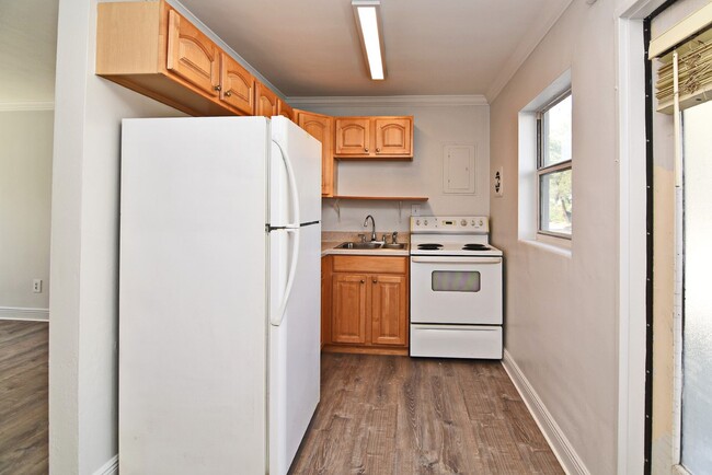 Foto del edificio - Lakefront Living in Winter Park! 1 Bed, 1 ...