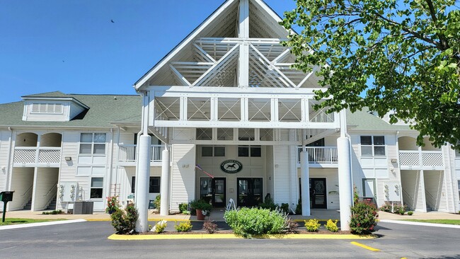 Clubhouse/Oficina/Gimnasio de Keystone Farms - Keystone Farms