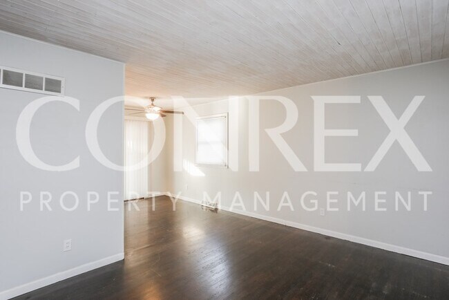 Foto del edificio - 3 Bedroom Tri-Level Home in Kansas City!