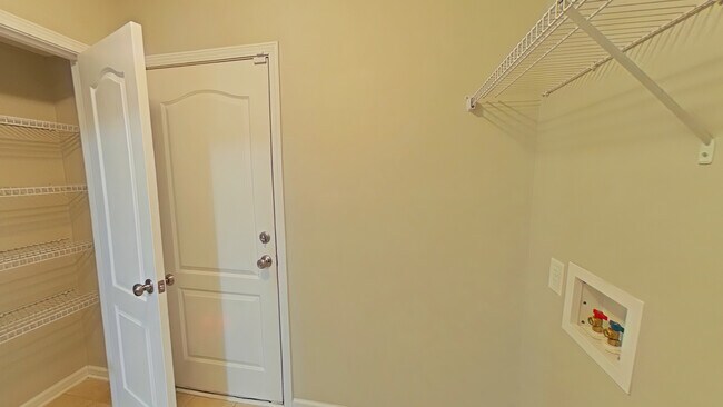 Building Photo - 177 Bayleaf Dr