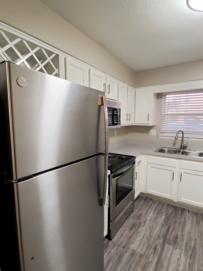 1 BR - Remodel Kitchen - St. Francis Apartments