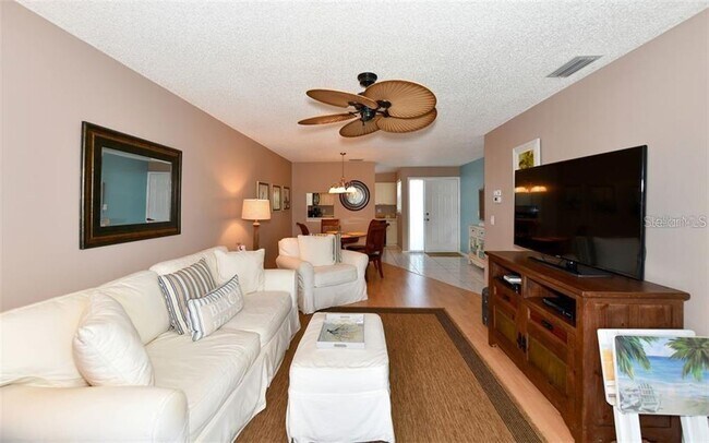Building Photo - 909 Sandpiper Cir