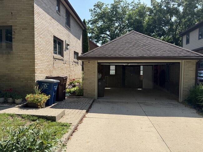 Foto del edificio - 1200 Gardner Ave
