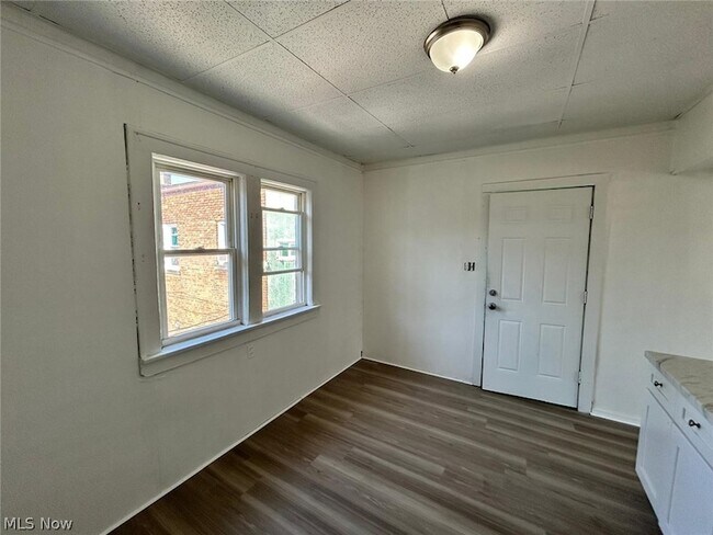 Building Photo - 2232 W 103rd St