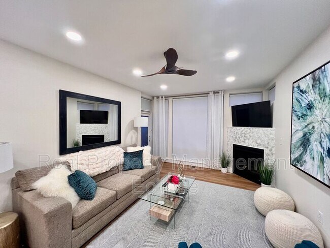 Foto del edificio - 211 Kirkland Ave