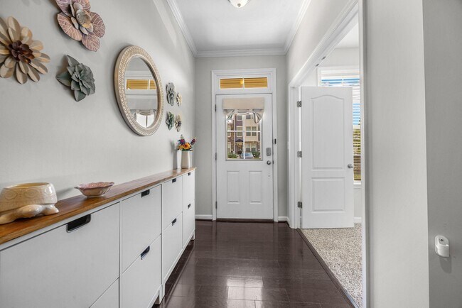 Building Photo - 523 Pebblebrook Ln