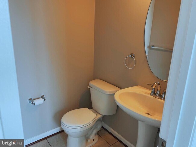 Foto del edificio - 4747 Witchhazel Way