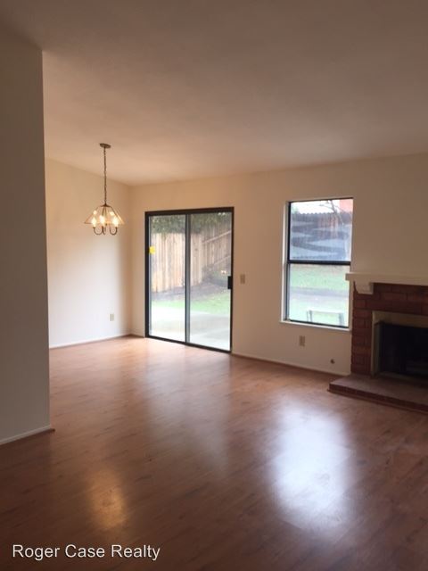 Foto del edificio - 6893 Penguin St