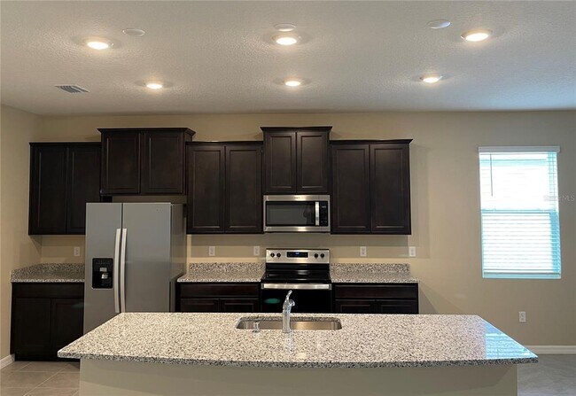 Foto del edificio - 13811 Whiskey Daisy Dr