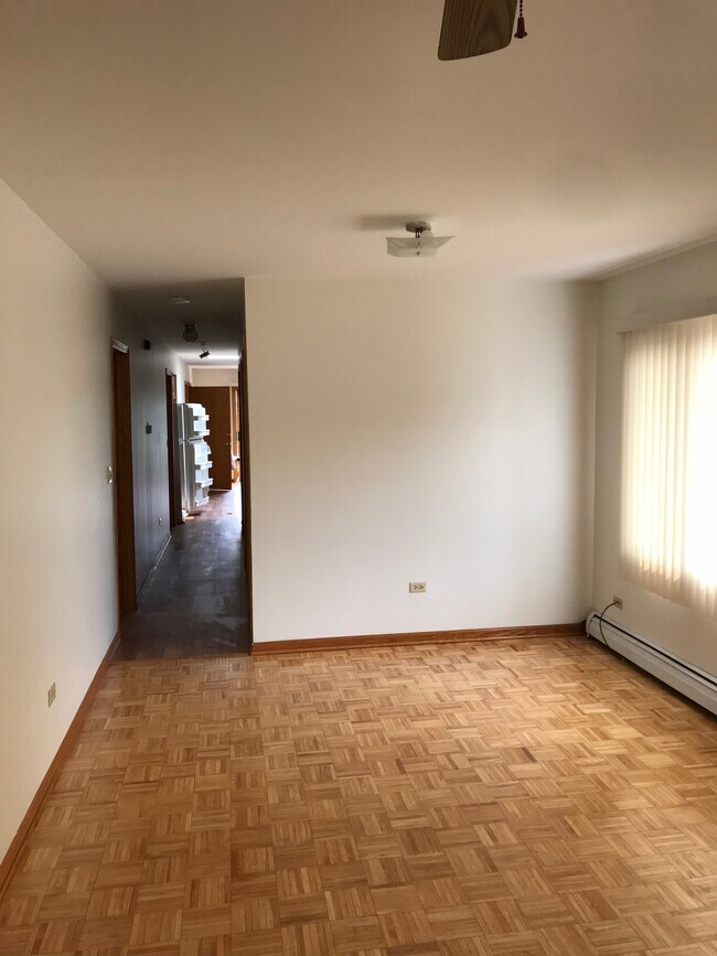 Sala de estar - 4211 S Harlem Ave