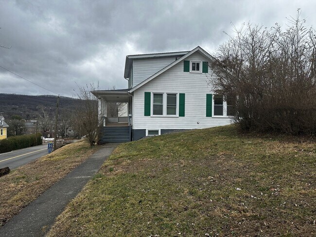 Foto del edificio - Spacious Home in Pulaski