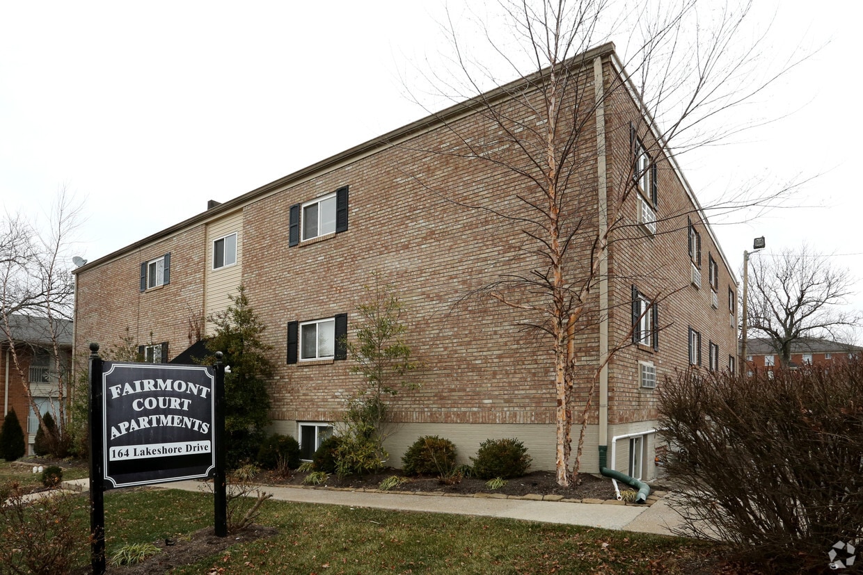 Primary Photo - Lakeview Estates