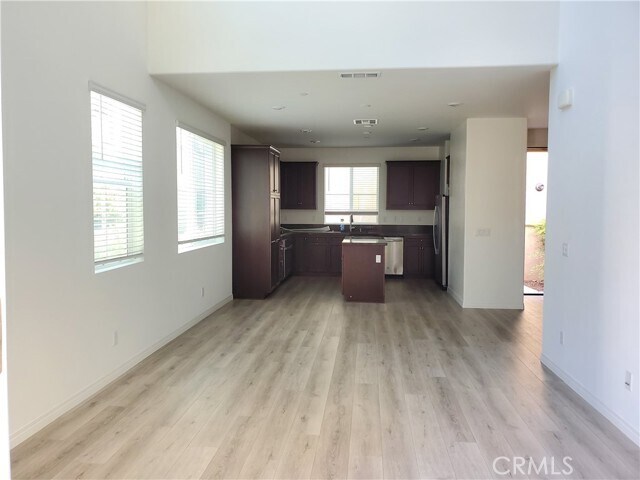 Foto del edificio - 7089 Montecito Ln