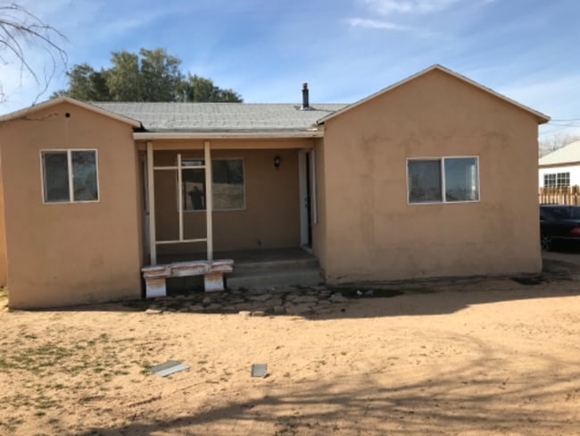 Foto del edificio - 11801 Nancy Ave