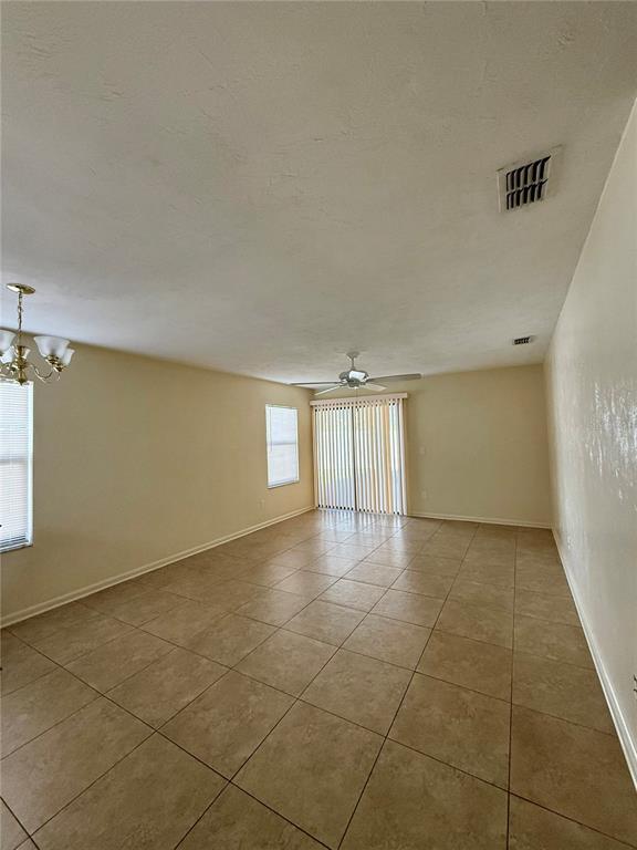 Building Photo - 6 Wells Pl