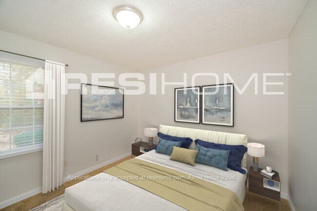 Building Photo - 271 Meadowbrook Drive