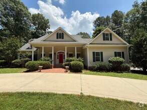 Building Photo - 3021 Hickory Tree Pl