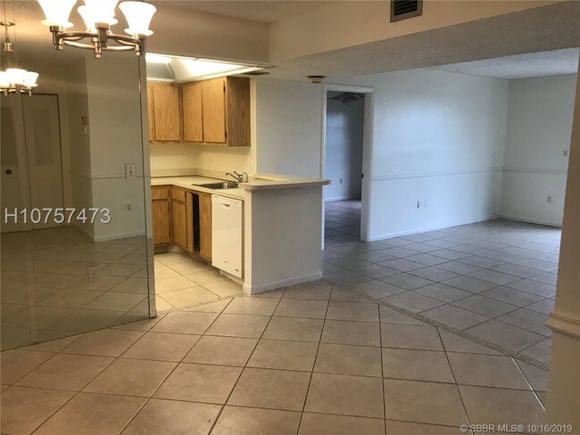 Building Photo - 5570 NW 44th St