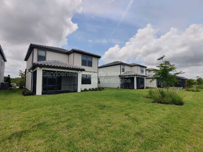 Foto del edificio - 6136 Baywood Ct