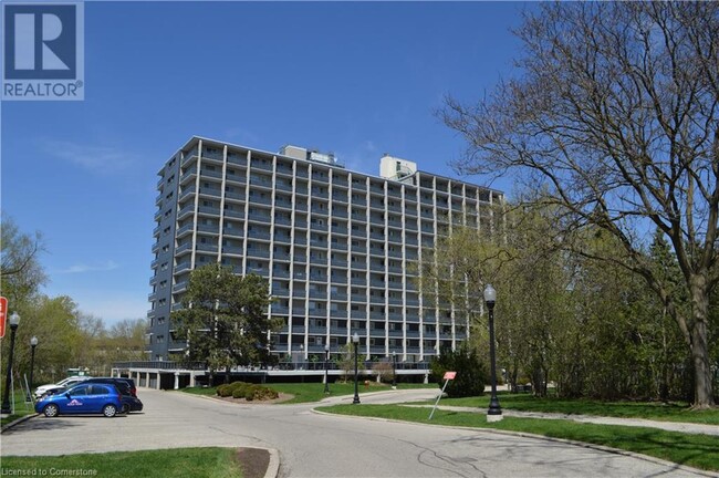 Building Photo - 58 Bridgeport Rd E