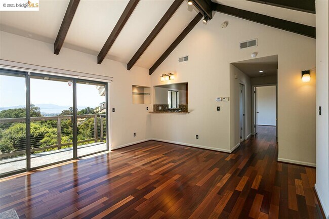 Building Photo - 46 Spy Glass Hill