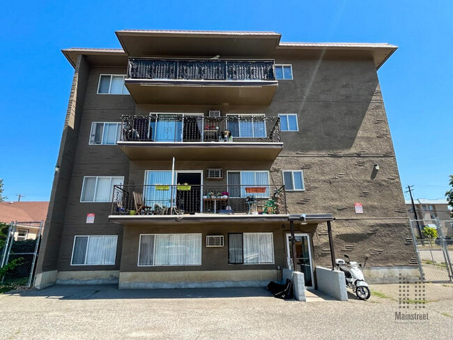 Building Photo - Penticton Main Street Apartments