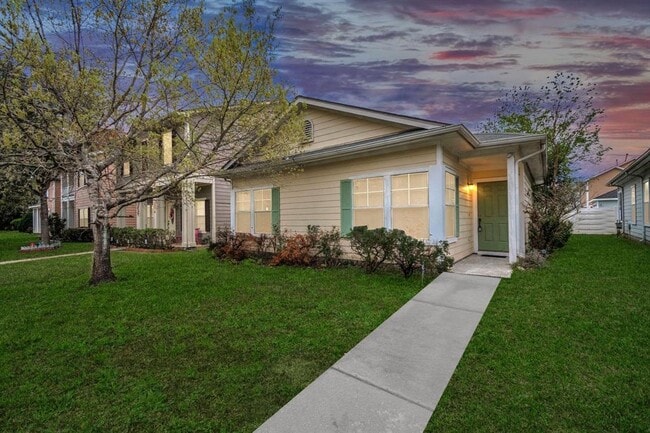 Building Photo - 15963 S Alley Ct