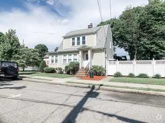Building Photo - 235 Ashcroft Rd