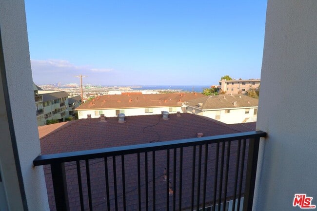 Foto del edificio - 776 W 25th St