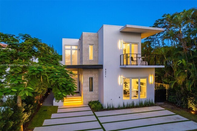 Building Photo - 3471 Sheridan Ave