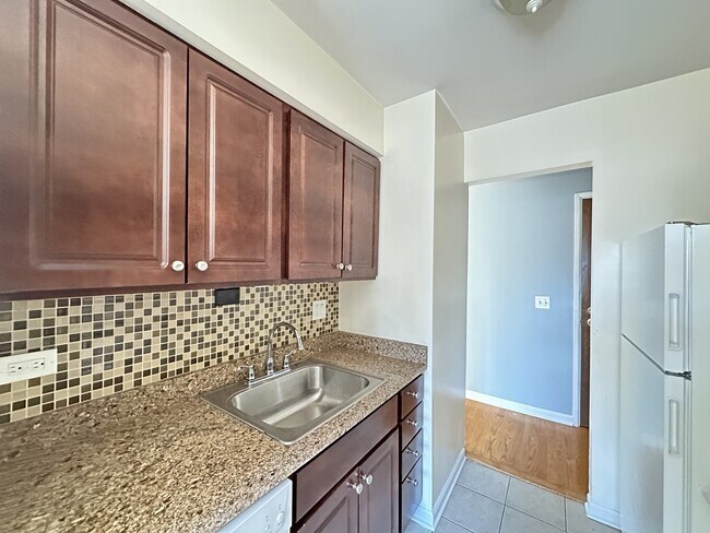 Foto del edificio - 5820 N Sheridan Rd