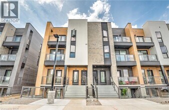 Building Photo - 261 Woodbine Ave
