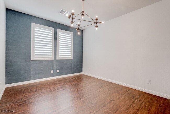 Foto del edificio - 2489 Cingoli St