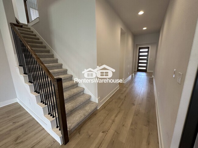 Foto del edificio - 2504 Dapple Gray Ln