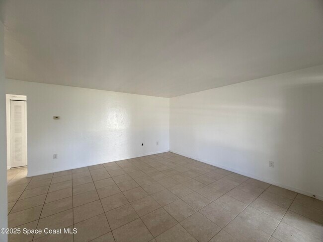 Building Photo - 1440 Parkway Dr