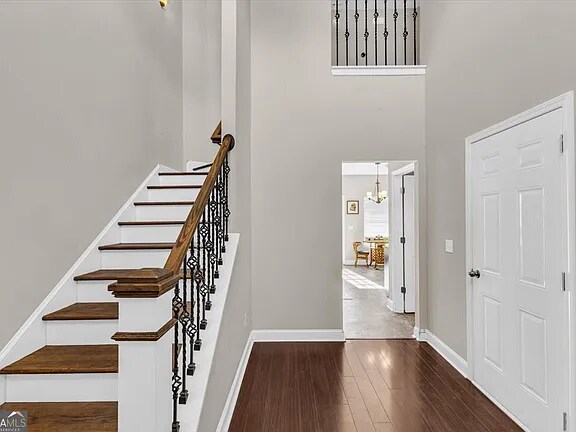 Foto del edificio - 732 Waterlily Ct