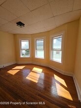 Building Photo - 1327 Oram St