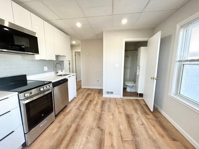 Foto del edificio - 102 Buttonwood St