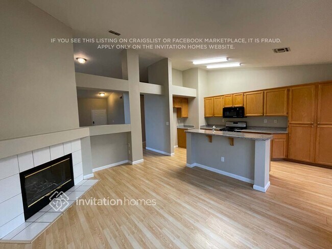 Foto del edificio - 5000 Mesa Ridge Dr