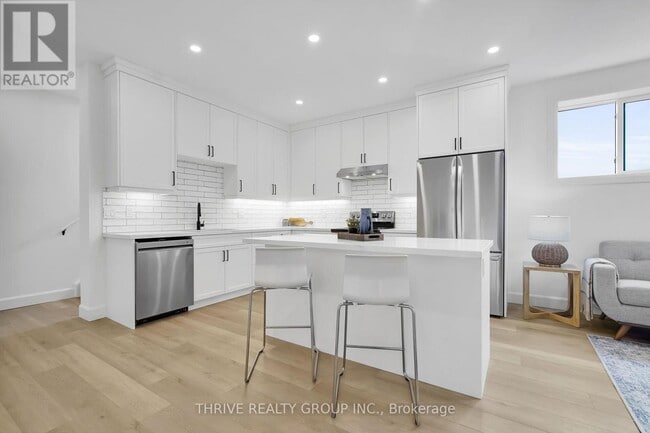 Photo du bâtiment - 74 Church St