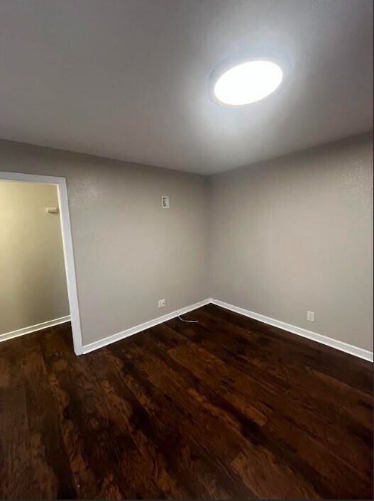 Foto del edificio - 342 W 10th St