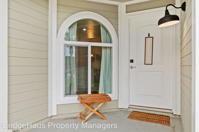 Building Photo - 4 br, 2 bath House - 621 Myrtlewood Court