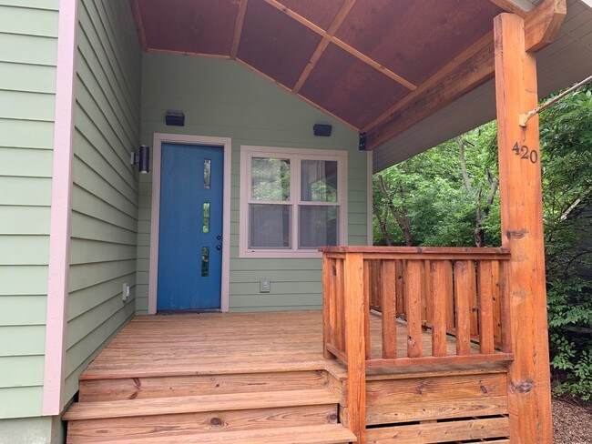 Foto del edificio - 420 S Church Ave