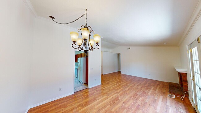 Foto del edificio - Available Now: 3B2B House in Rancho Cucamo...