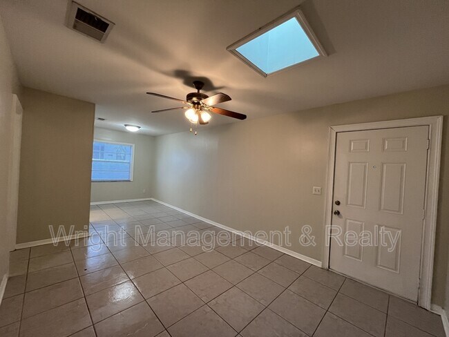 Foto del edificio - 505 S Westland Ave