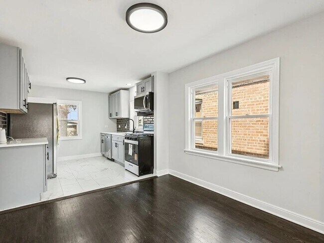 Foto del edificio - 14510 S Emerald Ave